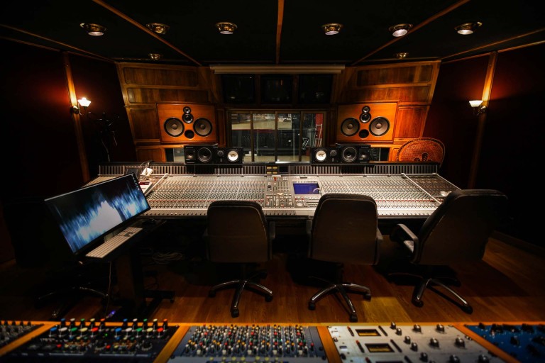 Comment devenir ingénieur du son en France — le guide complet