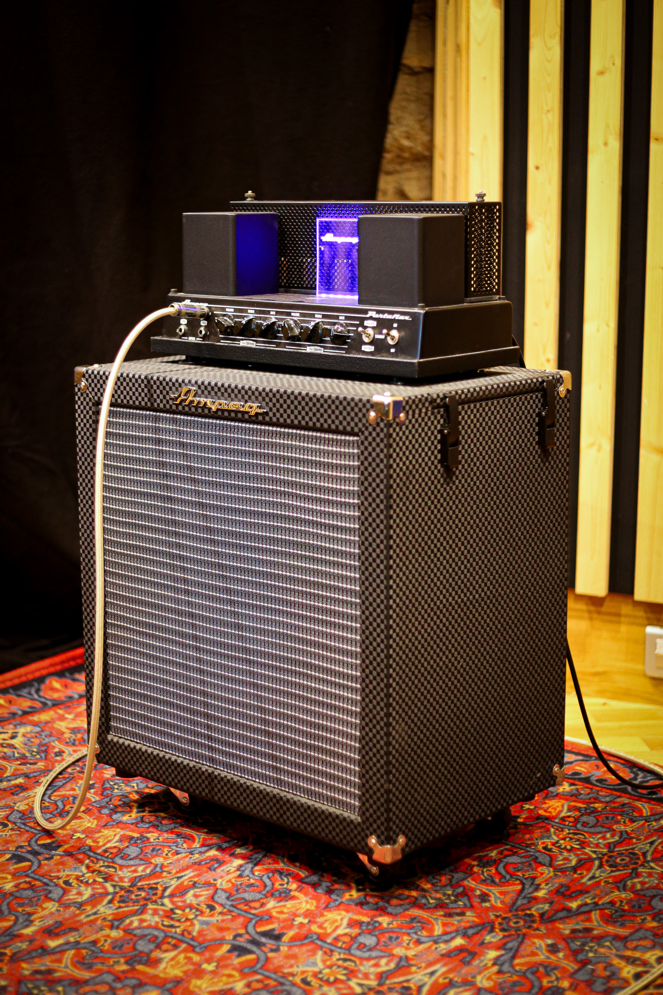 Ampli ampeg en studio