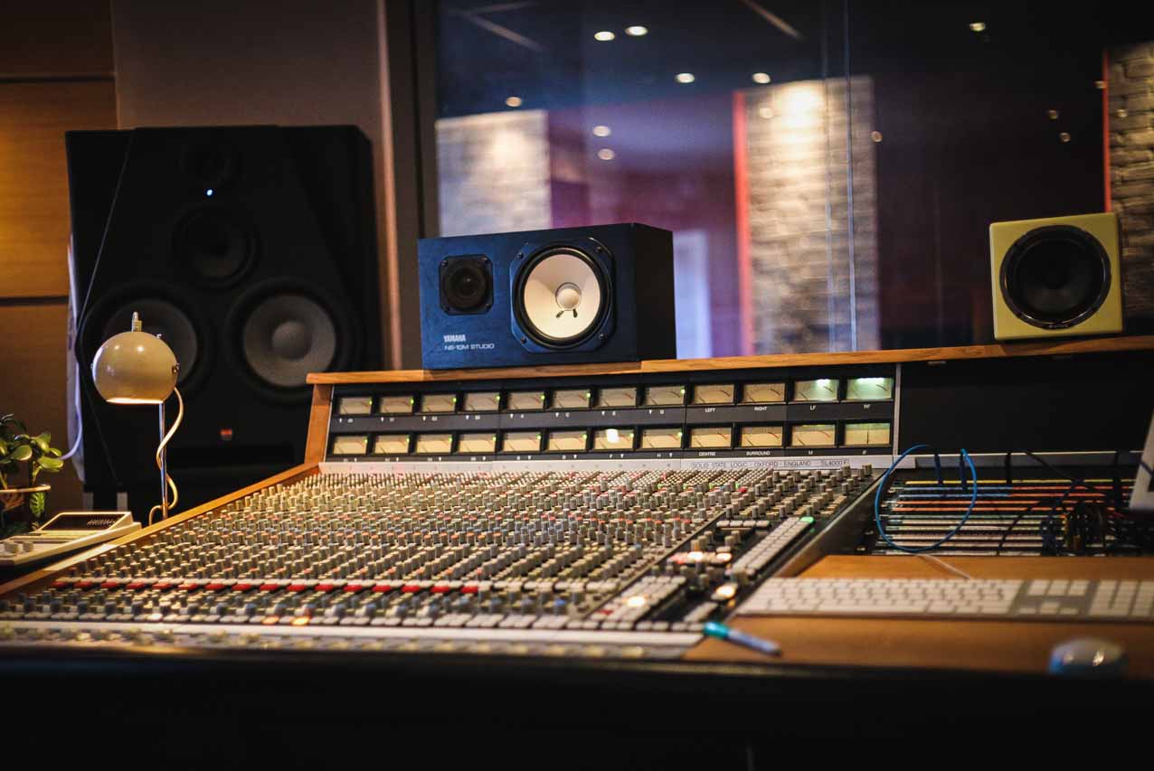 Vue d'ensemble de la régie d'Audioscope avec les deux consoles SSL