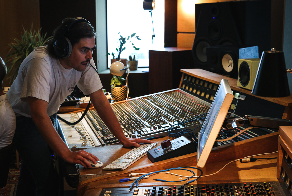 Raphaël, ingénieur du son assistant chez Audioscope Paris