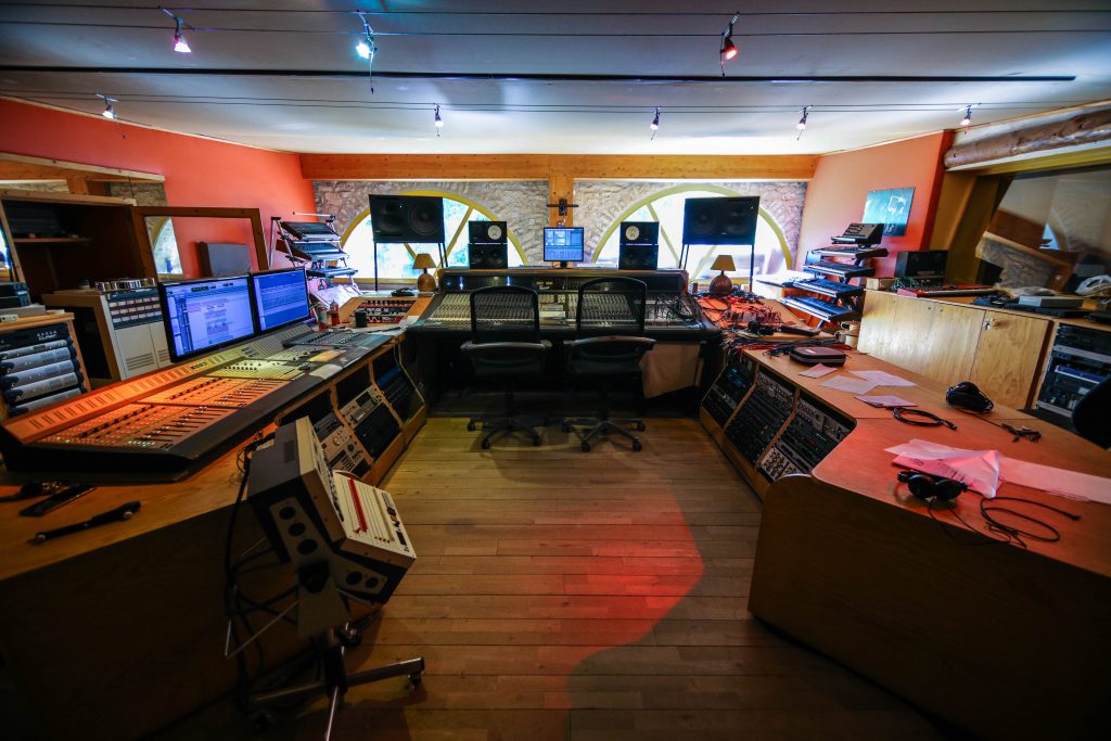 Control room Studio Recall Pompignan console mixage