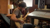 17 - Les guitares